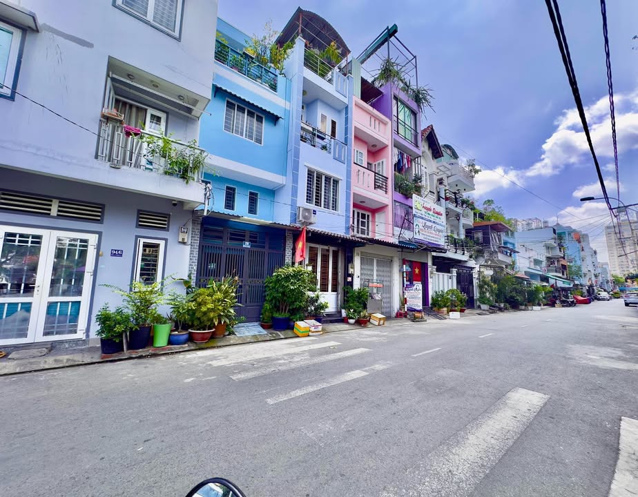 Nhà mặt tiền đường Lâm Văn Bền, quận 7, 48m² giá 10 tỷ - Kinh doanh thuận lợi!