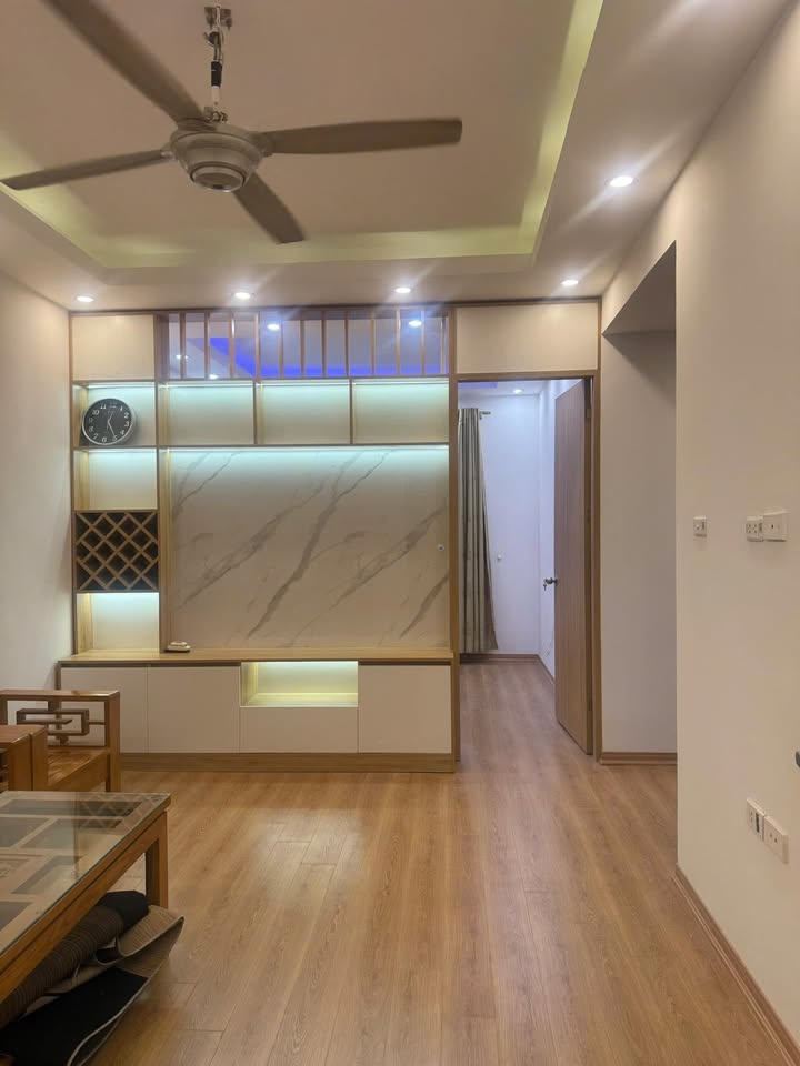 Căn hộ Chung cư Đặng Xá 48m² giá 2 tỷ - Căn góc thoáng mát, sẵn sàng ở ngay!