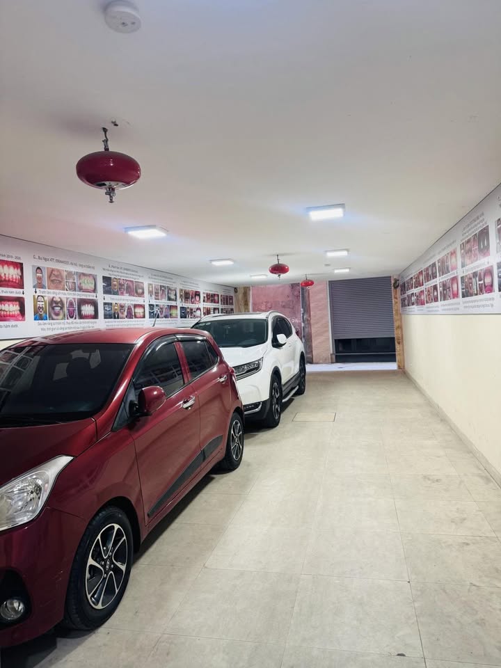 Nhà mặt phố Trường Chinh Đống Đa 115m² giá 3x tỷ - Gara ô tô, 9 tầng đẳng cấp!