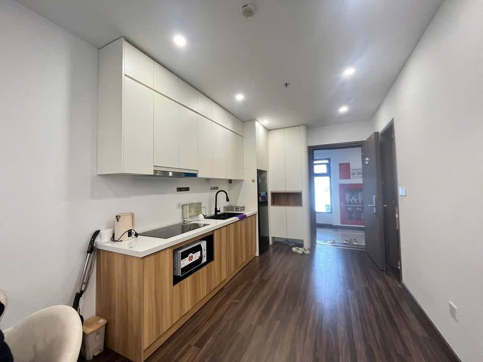 Căn hộ Hoang Huy Commerce Hải Phòng 61.7m² giá 10 triệu - Nhà thoáng mát, đầy đủ nội thất!