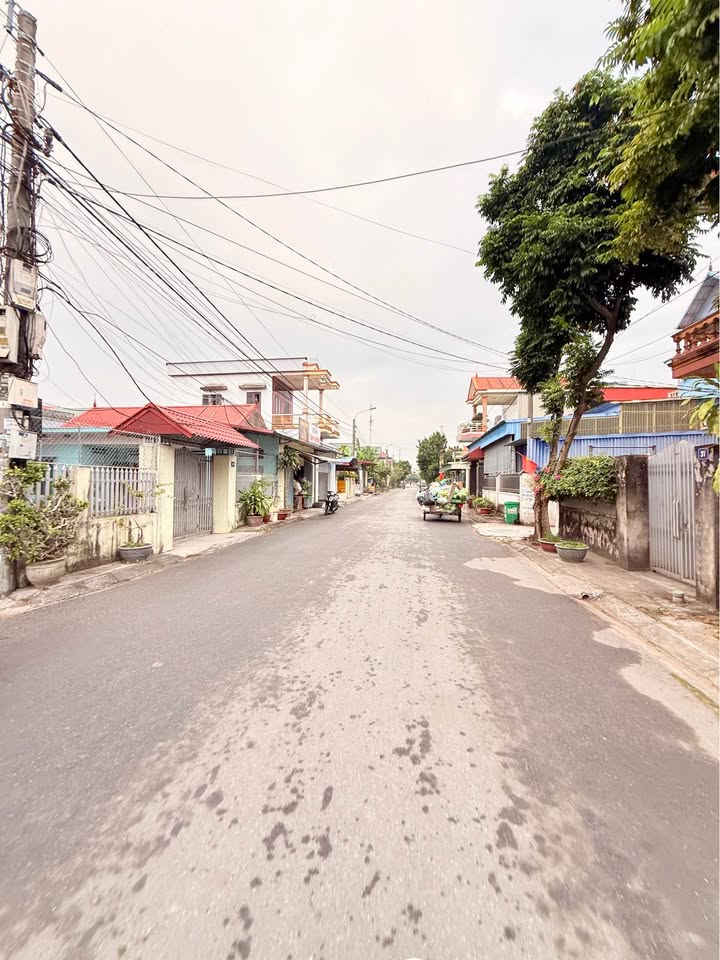 Bán FrontHouse tại Đặng Cương, An Dương 98.5m² giá 3.4 tỷ - Kinh doanh sầm uất ngay vị trí đẹp!