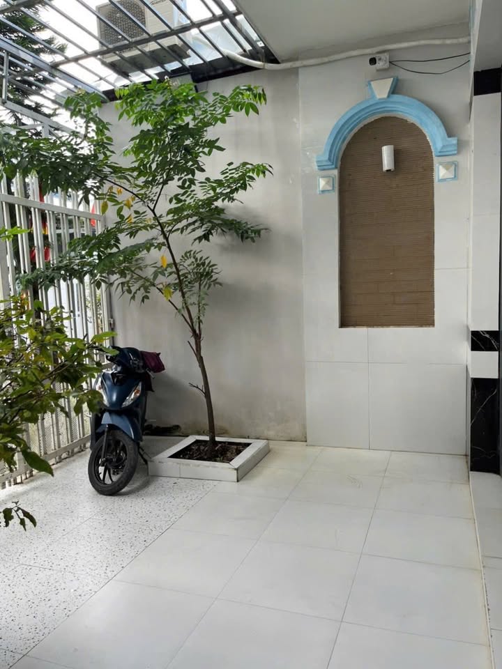 Nhà cho thuê hẻm ô tô Lâm Quang Ky Rạch Giá 100m² - Giá chỉ 5 triệu!