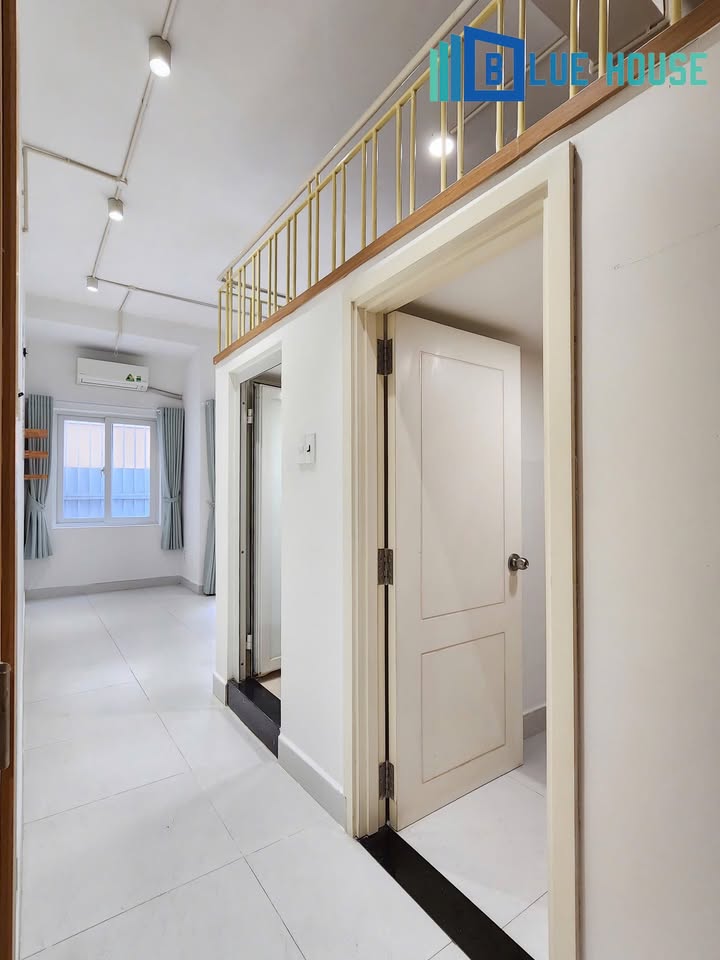 Căn hộ gác cho thuê tại Tân Bình 1PN - Thiết kế hiện đại, gần sân bay!