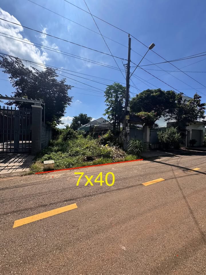 Đất Biệt Thự Vườn Xã Hòa Long 280m² giá 2.85 tỷ - Vị trí đắc địa gần chợ