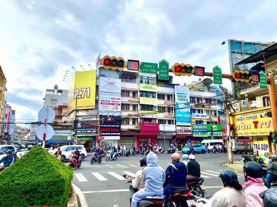 Nhà mặt tiền đường 3/2 Đà Lạt 57m² giá 50 triệu - Địa điểm kinh doanh lý tưởng!