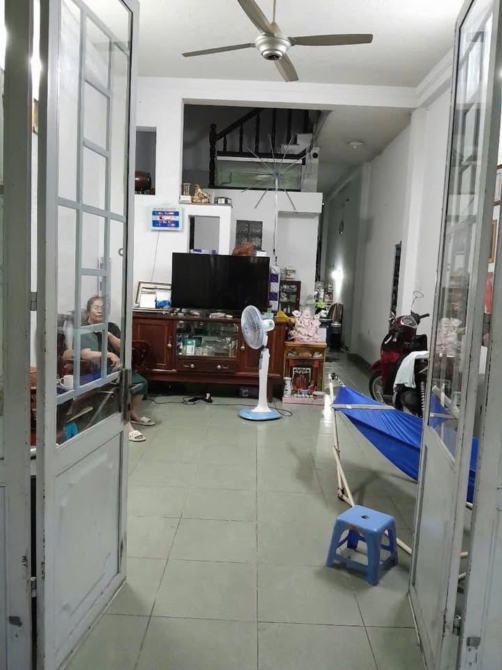 Nhà Mặt Tiền Gò Vấp 62m² giá 9 tỷ - Không thể bỏ qua!