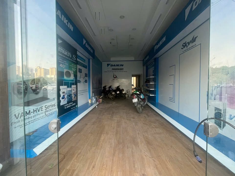 Mặt bằng kinh doanh cho thuê đường Nguyễn Văn Linh quận 7 45m² giá 11 triệu - Khu sầm uất lý tưởng!