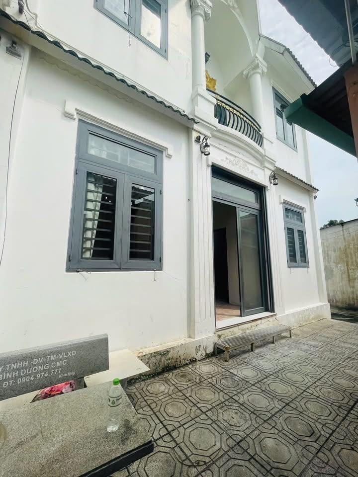 Nhà lầu đúc kiên cố tại Lái Thiêu 49m² giá 2.48 tỷ - Sẵn sàng đón Tết!