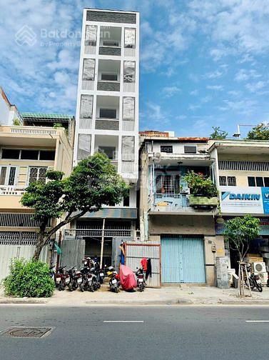 Cho thuê văn phòng căn góc mặt tiền Võ Văn Tần 90m² - Vị trí đắc địa, sẵn sàng hoạt động!