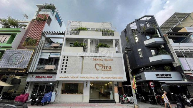 Cho Thuê Mặt Tiền Phan Đăng Lưu 900m² giá 170 triệu - Vị trí đắc địa tại Phú Nhuận!