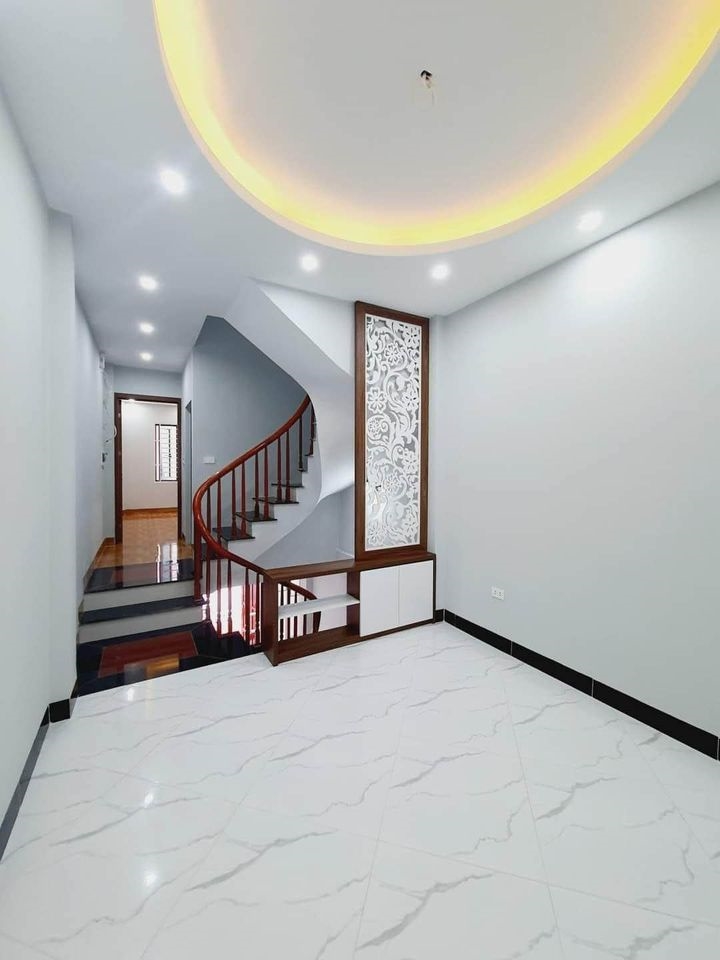 Nhà 4 tầng Kim Chung, Hoài Đức 39m² giá 5,2 tỷ - Sổ nở hậu, hỗ trợ ngân hàng!