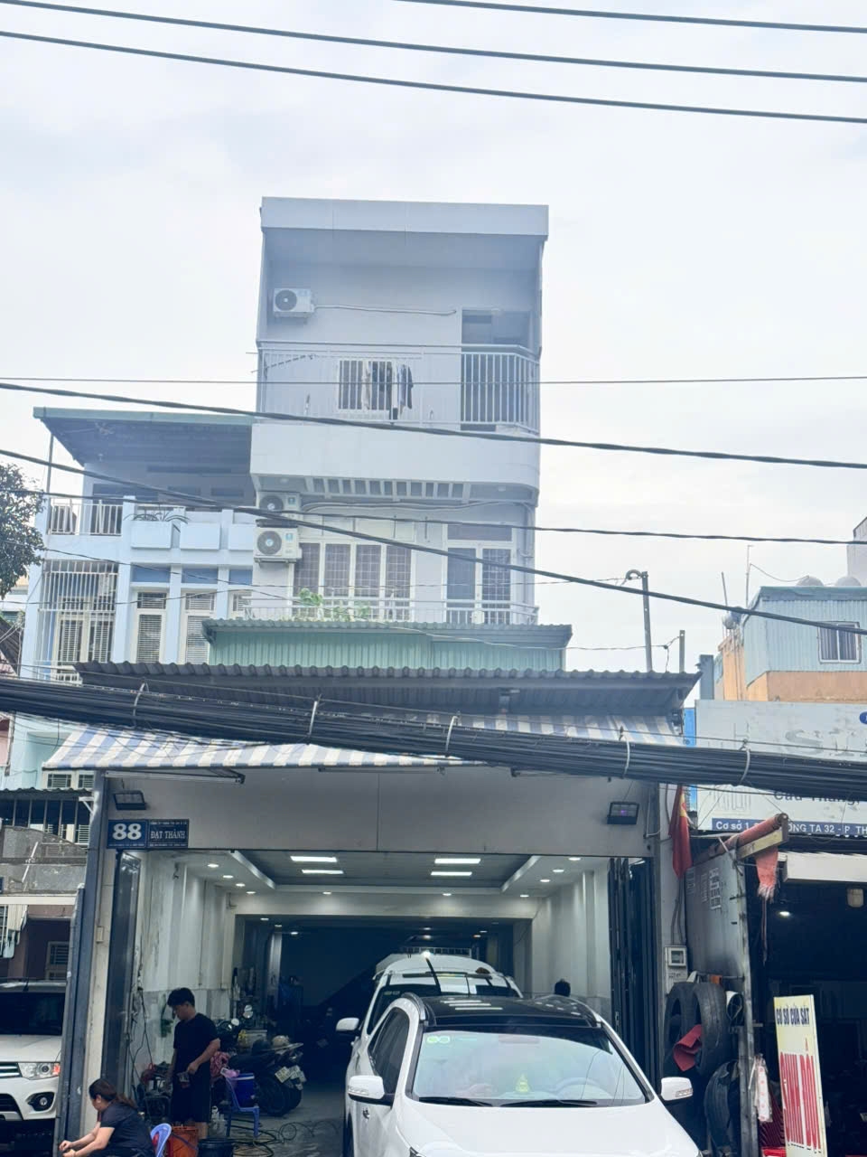 Nhà mặt tiền Ung Văn Khiêm, P25, Bình Thạnh 150m² giá 60 triệu - Vị trí đắc địa gần trường đại học