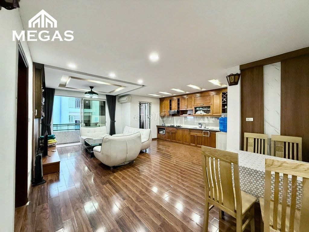 Căn hộ cao cấp 2 ngủ 80m² tại Lạc Long Quân - Full nội thất, 14 triệu