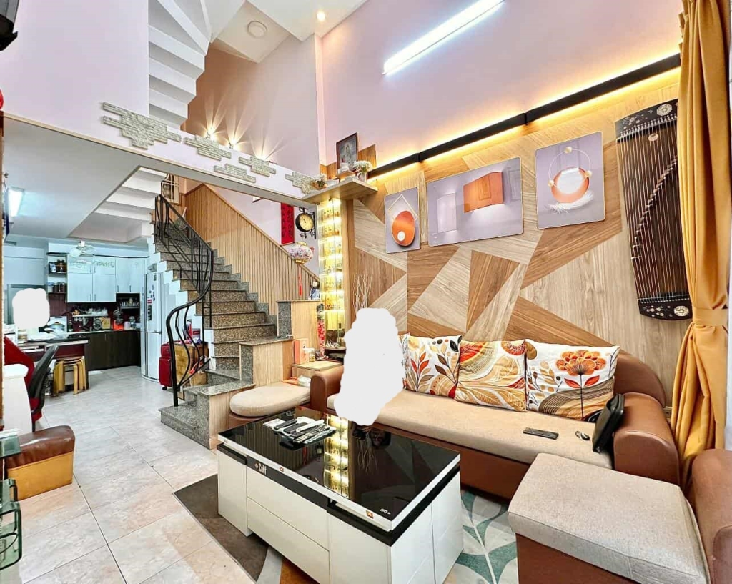 Nhà 1 trệt 3 lầu Quận 3 36m² giá 7 tỷ - Đẹp như mơ, sẵn sàng vào ở!