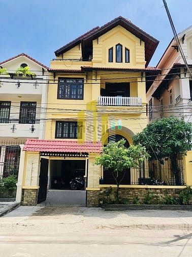 Cho thuê villa Nguyễn Văn Hưởng Thảo Điền 450m² giá 70 triệu - Không gian đa năng lý tưởng!