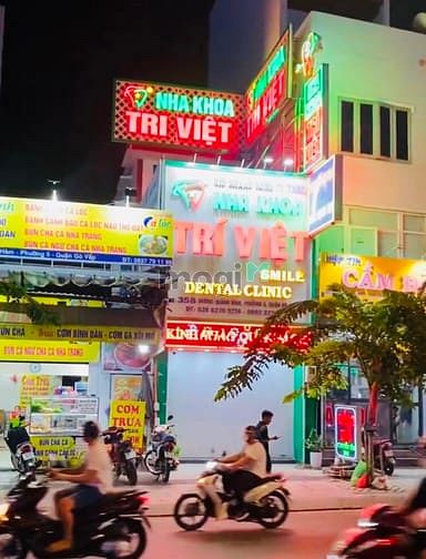 Bán nhà mặt tiền 358 Dương Quảng Hàm, Gò Vấp 172m² giá 16.8 tỷ - Kinh doanh sầm uất!