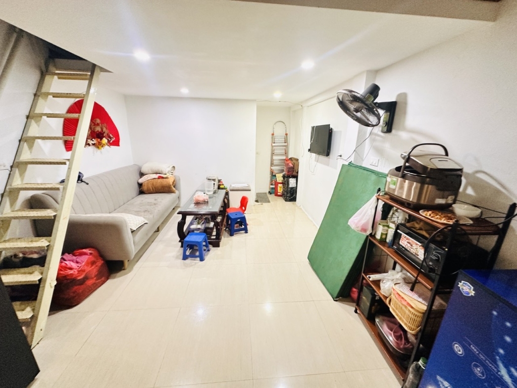 Nhà mặt ngõ thông tại Thanh Xuân 25m² giá 9.8 tỷ - Kinh doanh đỉnh cao!