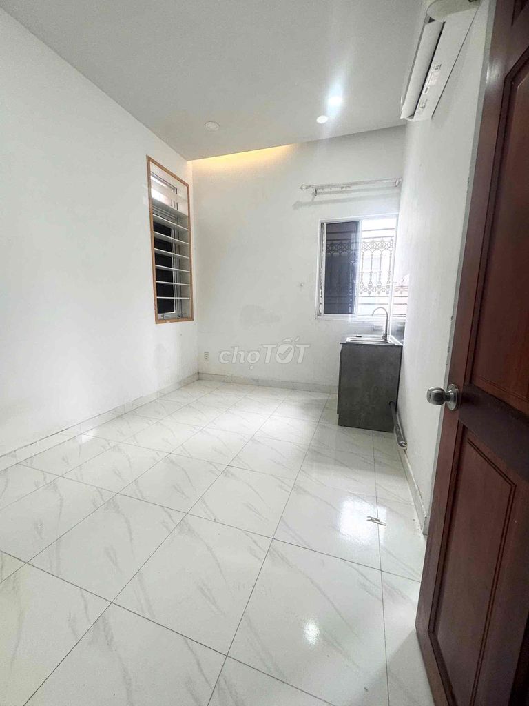 Cho thuê studio Hương Lộ 3 25m² giá 2.9 triệu - Gần Aeon Mall Tân Phú!