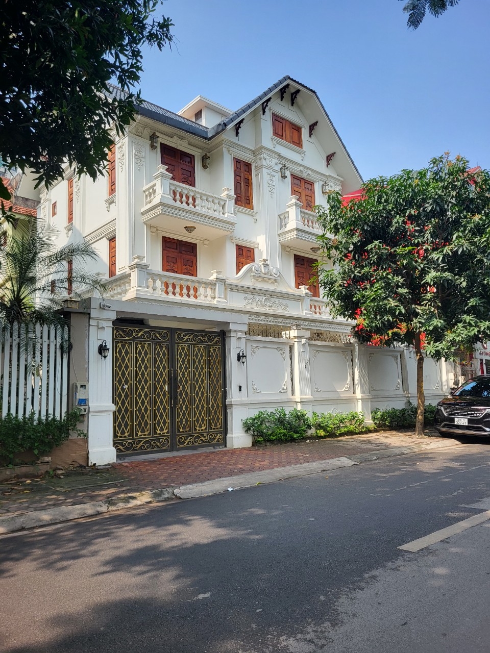 Biệt thự Yên Hòa, Cầu Giấy 235m² giá 121 tỷ - Vị trí đắc địa, thiết kế sang trọng!