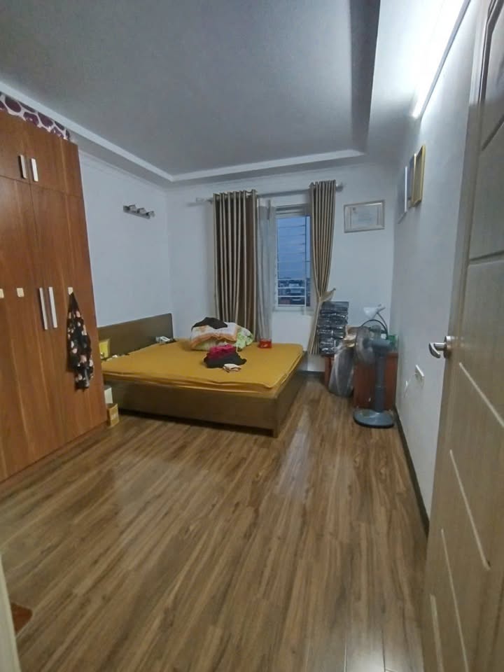 Căn hộ Ruby 1 Giang Biên 81m² giá 5.3 tỷ - Tầng cao view đẹp