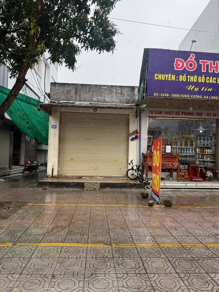 Nhà cấp 4 cho thuê tại 242B Hùng Vương, phường Ka Long, 80m² - Giá ưu đãi chỉ từ 7 triệu!