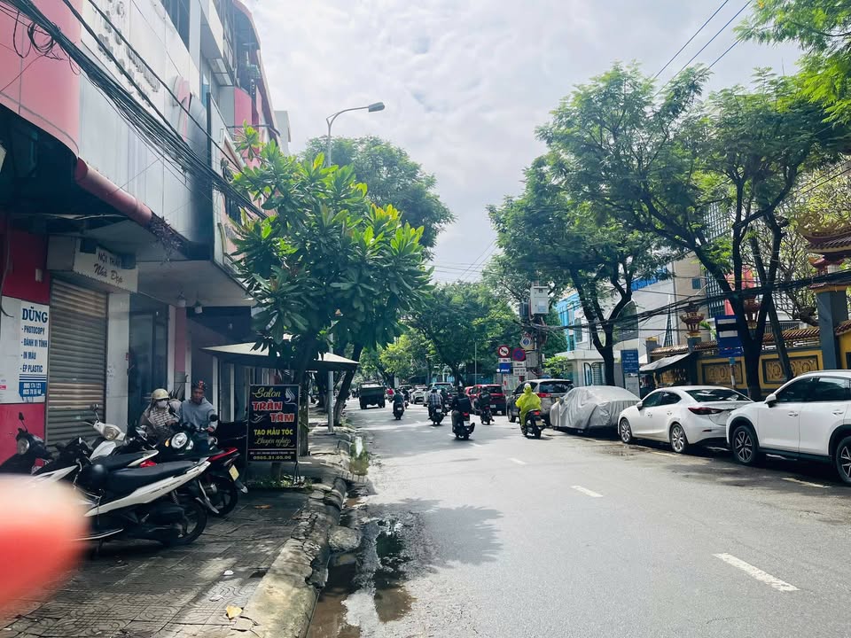 Nhà mặt tiền Phan Châu Trinh Đà Nẵng 100m² giá 16 tỷ - Đầu tư sinh lời ngay!