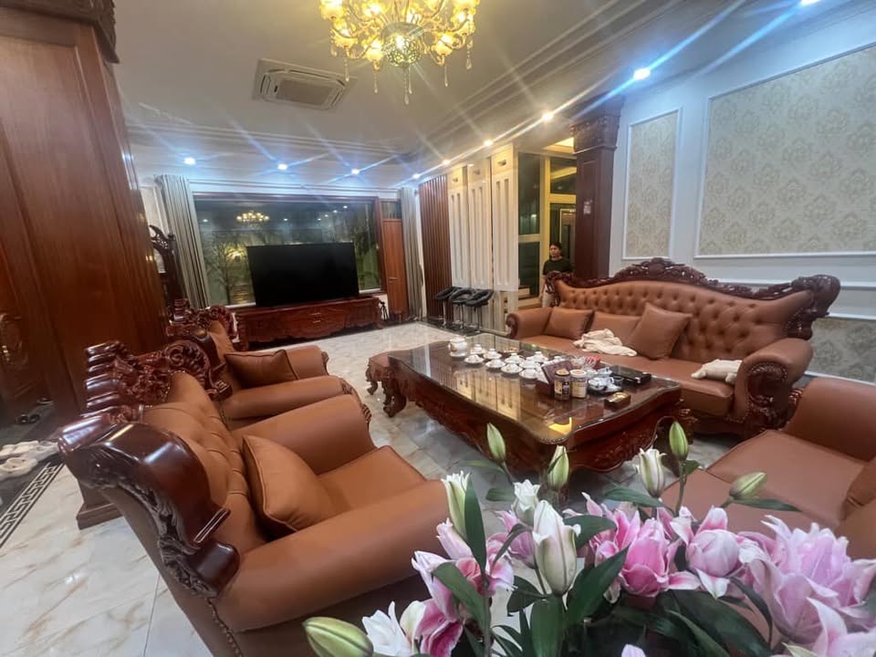 Biệt thự KĐT Việt Hưng Long Biên 200m² - Đẳng cấp sống Đại gia, nội thất sang trọng!