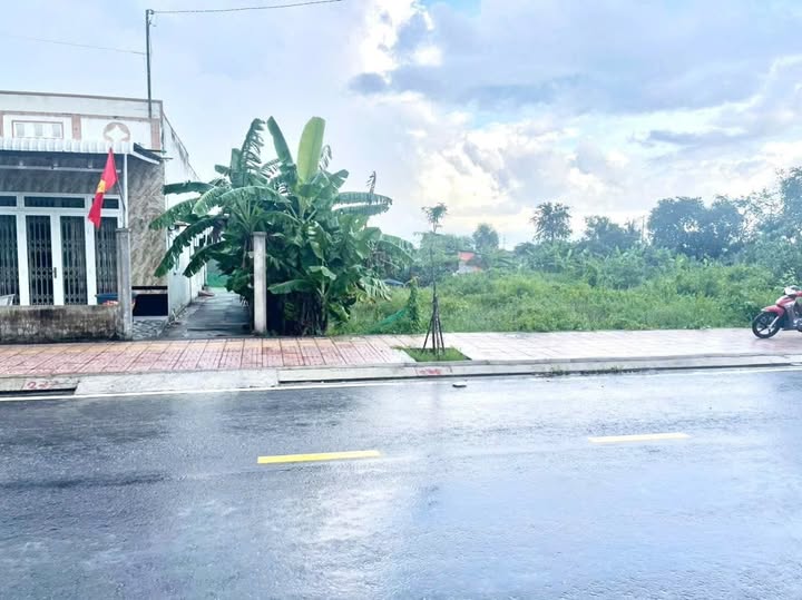 Đất nền mặt tiền đường Lò Rèn, Bạc Liêu 75m² giá 700 triệu - Sổ hồng chính chủ!