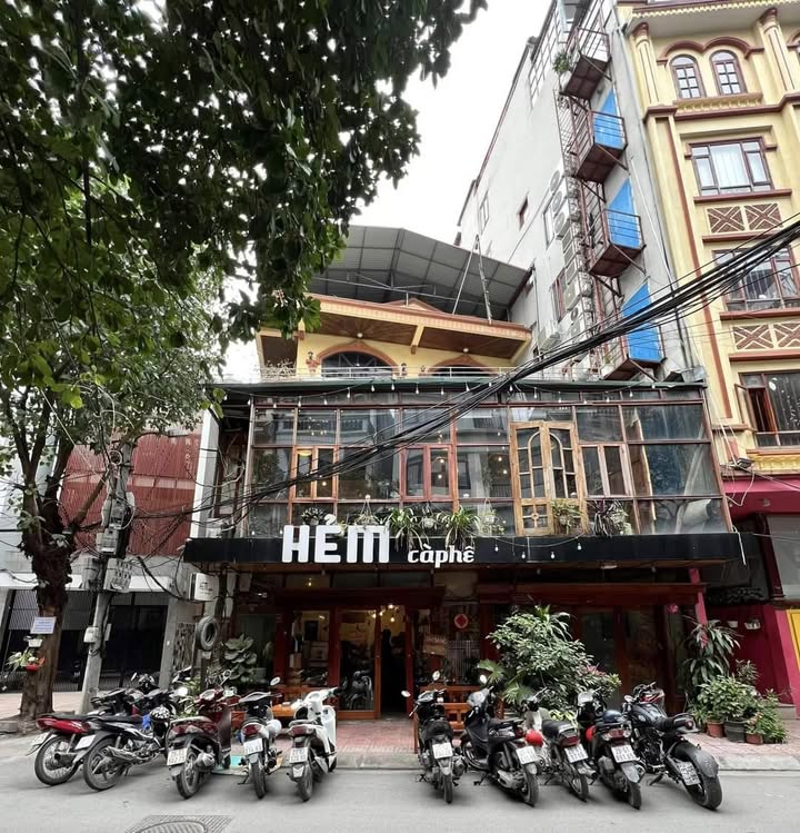 Cho thuê nhà mặt phố Nguyễn Đình Chiểu 130m² - Mặt tiền 6m, kinh doanh sầm uất!