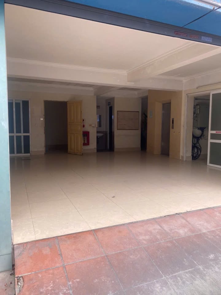 Tòa nhà văn phòng 7 tầng mặt phố Lê Chân, 136m² giá 15 tỷ - Đầu tư sinh lời ngay!