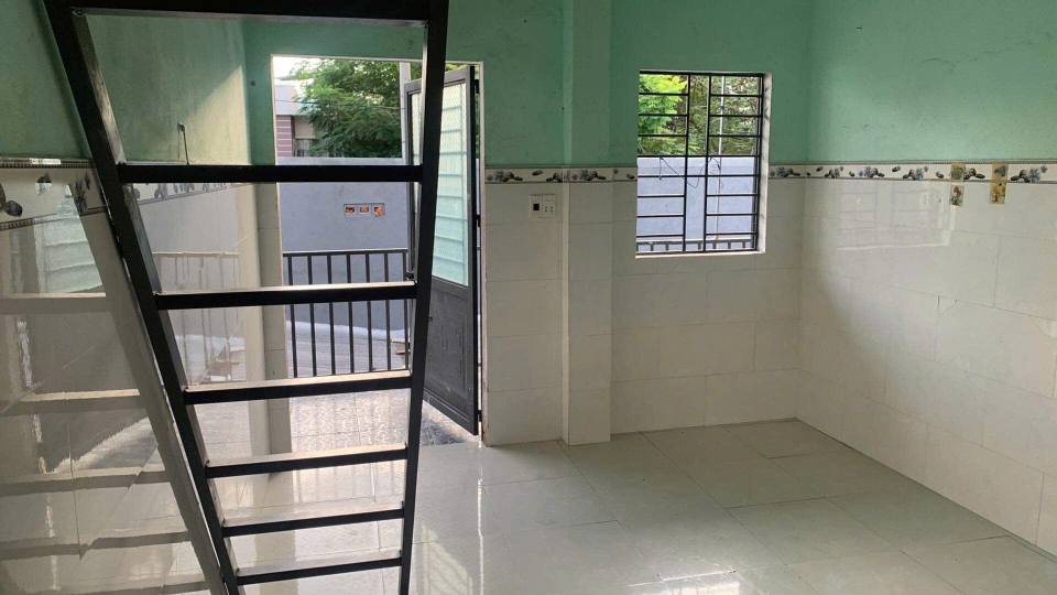 Dãy trọ 2 tầng 10 phòng gác lửng tại Thanh Khê 128m² giá 5.7 tỷ - Đầu tư sinh lời ngay!