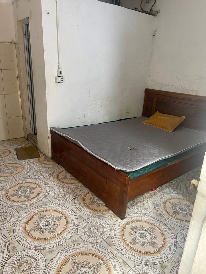 Phòng trọ 18m² tại 121 Sông Nhuệ, 1.9 triệu - An ninh tốt, tiện nghi đầy đủ!