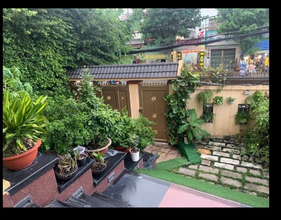 Biệt thự mặt tiền Trần Thái Tông, Tân Bình 360m² giá 66 tỷ - Thiết kế sang trọng, tiện nghi đầy đủ!