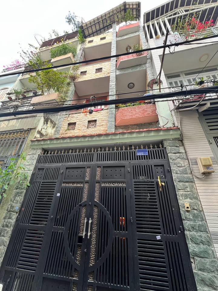 Nhà 4 tầng Lạc Long Quân Tân Bình 52m² giá 9 tỷ - Sổ hồng chính chủ