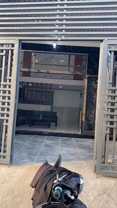 Nhà đẹp Phú Chánh 17, Tân Uyên, 79.8m² giá 1.95 tỷ - Sẵn sàng vào ở!