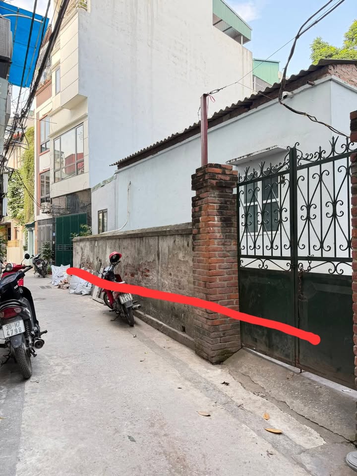 Bán đất tặng nhà C4 Ngọc Thụy 69m² giá 10.9 tỷ - Vị trí trung tâm Long Biên!