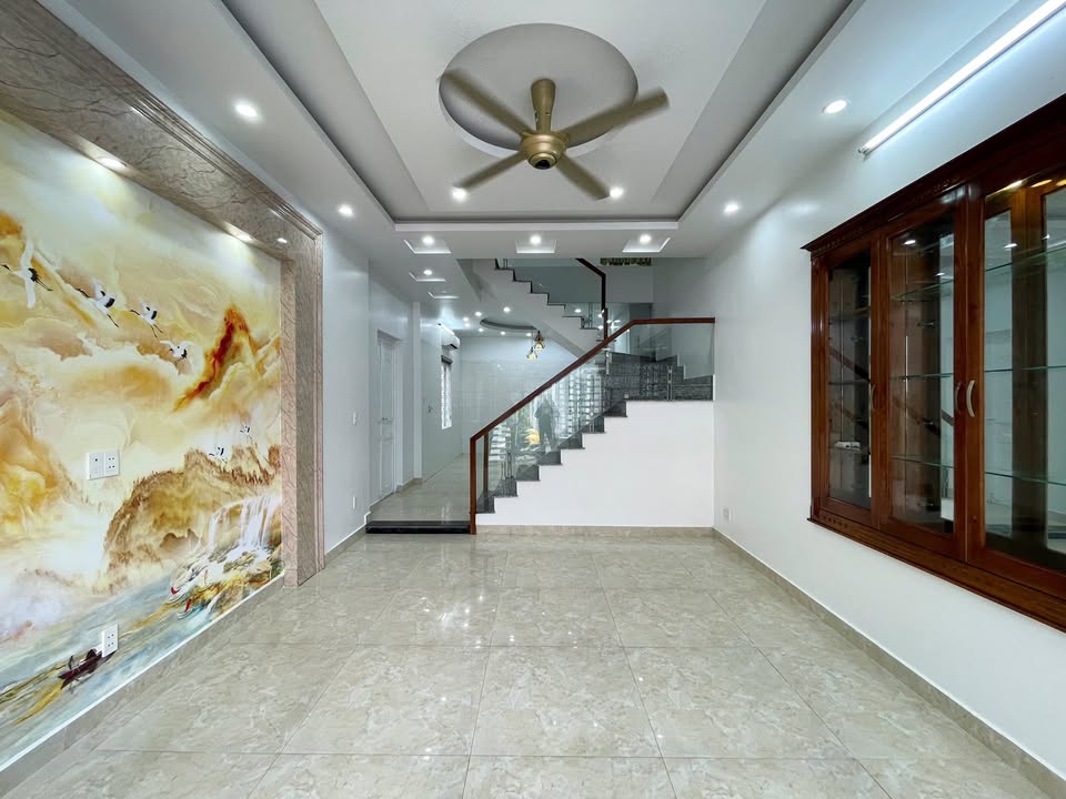 Nhà 4 tầng mặt ngõ 6m Ngô Gia Tự, Hải An 57m² giá 5.99 tỷ - Chính chủ bán!