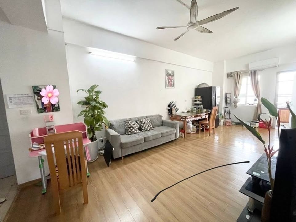 Chung cư Hậu Cần Ngọc Thụy Long Biên 104m² giá 5.6 tỷ - View công viên thoáng đẹp!