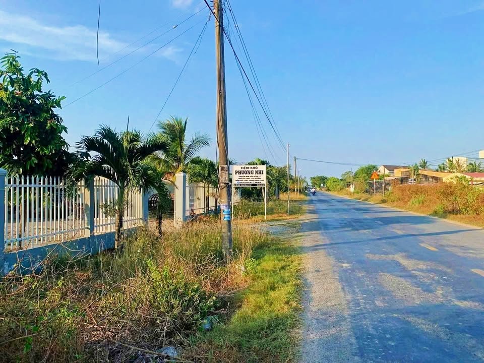 Đất nền Trần Đề Sóc Trăng 45.000m² chỉ 810 triệu - Mặt tiền lộ nhựa và kênh!