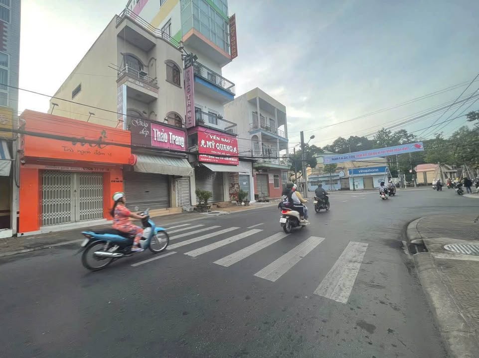 Nhà mặt tiền đường Xô Viết Nghệ Tĩnh, Phú Lợi, Cần Thơ 68m² giá 7.2 tỷ - Sổ hồng hoàn công, hướng Tây Bắc!