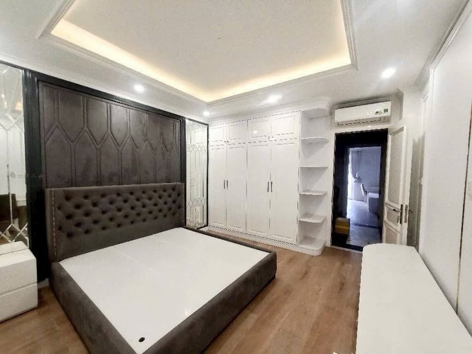 Nhà mặt tiền Phan Xích Long, Phú Nhuận, 56m² giá 17.8 tỷ - Đẳng cấp thượng lưu!