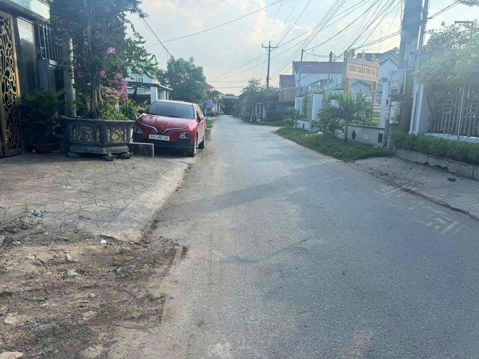 FrontHouse Tân Uyên 150m² giá 3.6 tỷ - Đón đầu trường đại học FPT!