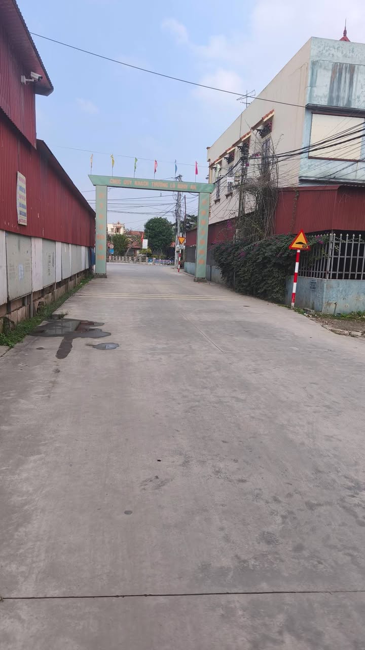 Nhà 2 tầng tại Thôn Quang Bị, Gia Lộc, 120m² giá chỉ 2 tỷ - Cơ hội đầu tư tuyệt vời!