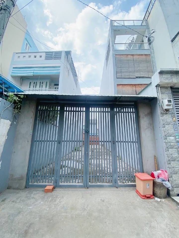 Đất nền Bình Trị Đông 99m² giá 7.2 tỷ - Hẻm xe hơi thông thoáng!