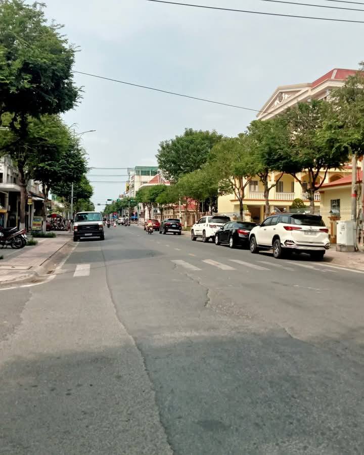 FrontHouse Lê Lợi, Mỹ Tho 201m² giá 14 tỷ - Tiềm năng kinh doanh tuyệt vời!