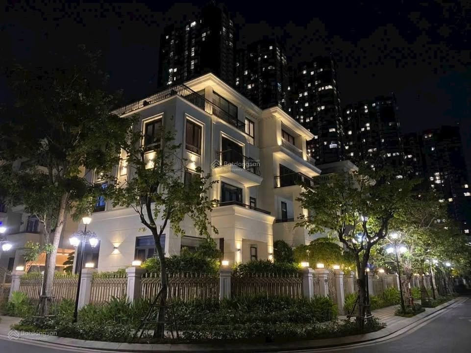 Căn góc Townhouse Victoria 24, Tôn Đức Thắng, 437.5m² - Đầu tư sinh lời cao!