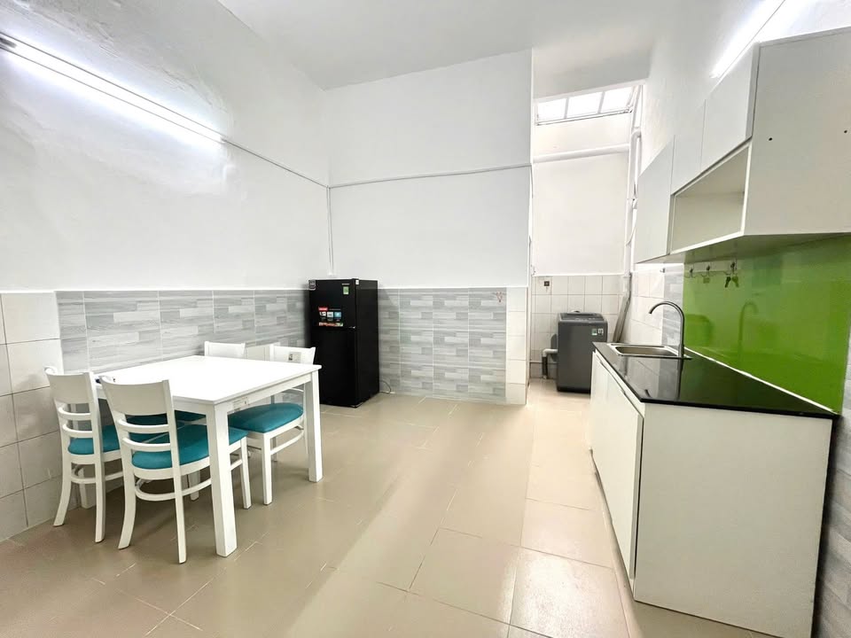 Căn hộ 1PN tại Cách Mạng Tháng 8, Quận 10 - Nội thất đầy đủ, giá thỏa thuận!