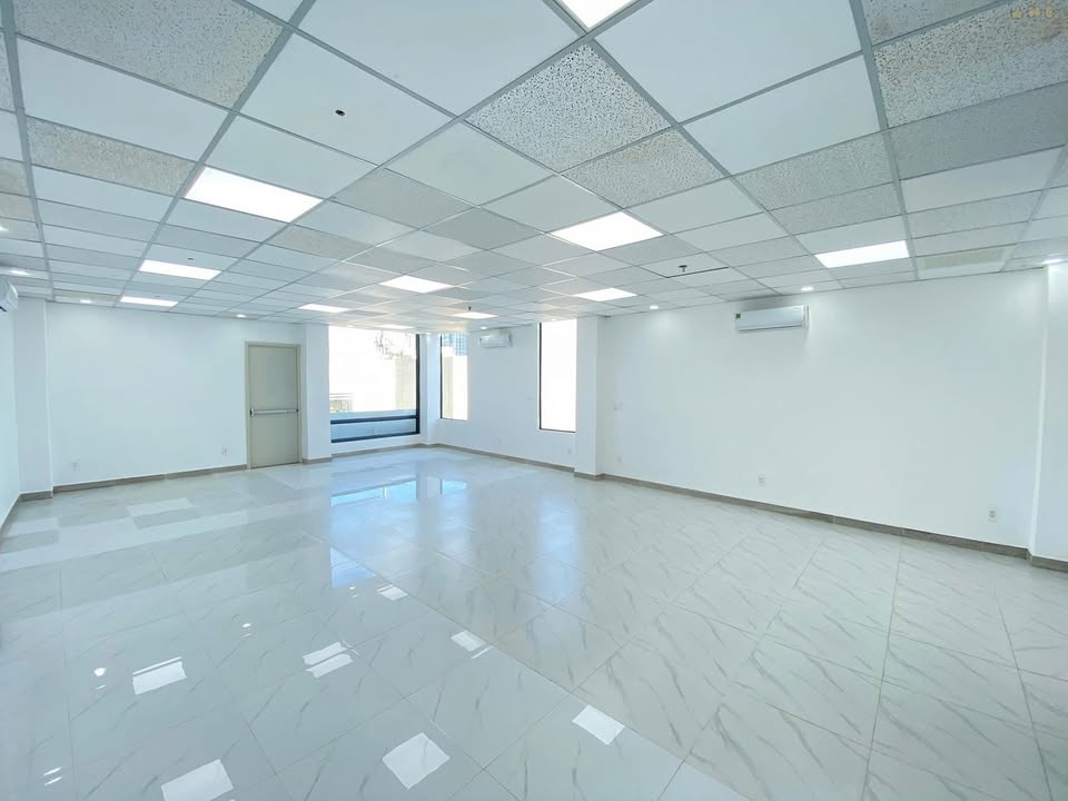 Văn phòng cho thuê tại Nguyễn Xiển, Thanh Xuân - Diện tích đa dạng từ 35m² đến 150m², giá từ 6 triệu!