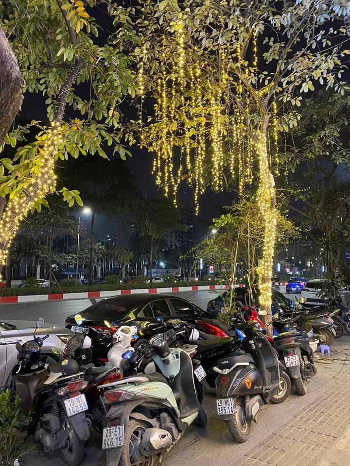 Mặt bằng cho thuê phố Văn Cao, Ba Đình 5 tầng - Phù hợp mọi mô hình hàng ăn!