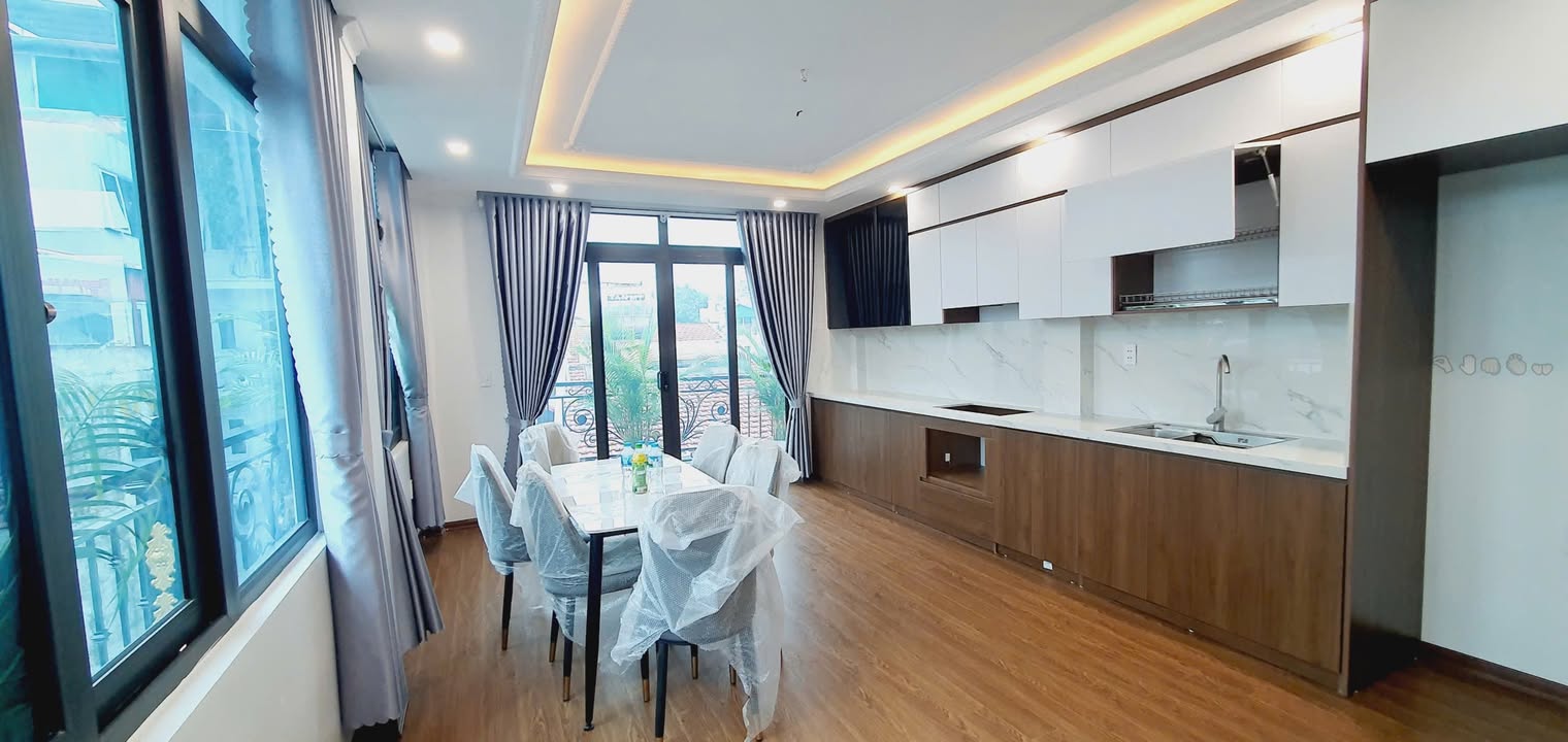 Nhà phố Vĩnh Phúc, Ba Đình 35m² giá 11.8 tỷ - Đầu tư sinh lời ngay!